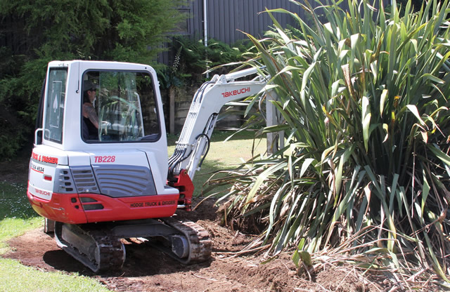 truck and digger hire